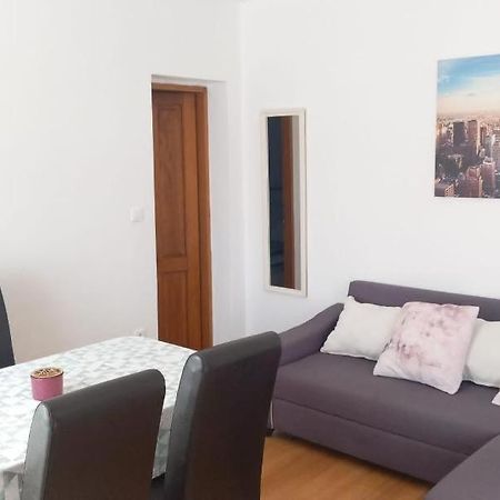 Apartments Pipi Pakoštane Extérieur photo