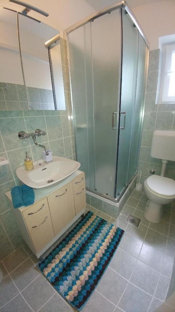 Apartments Pipi Pakoštane Extérieur photo