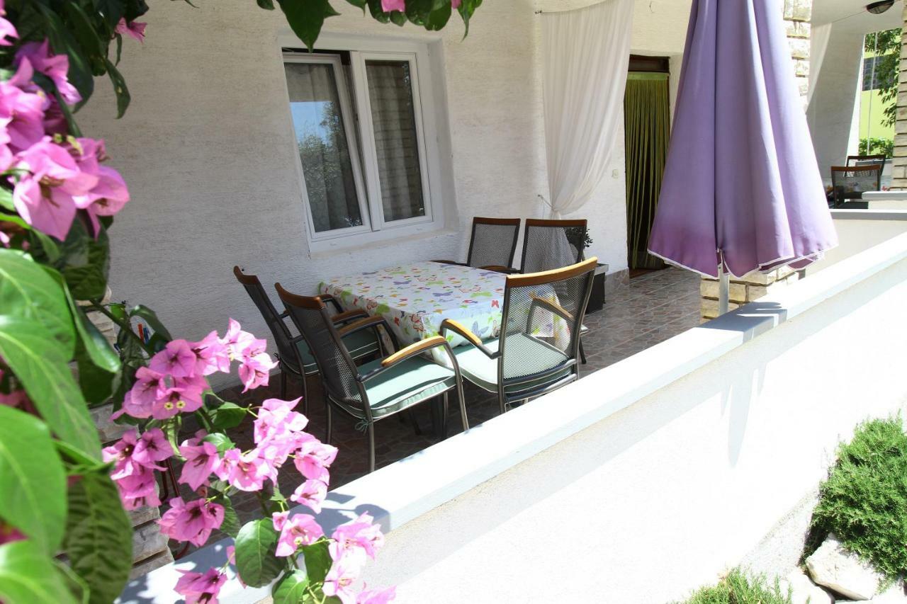 Apartments Pipi Pakoštane Extérieur photo